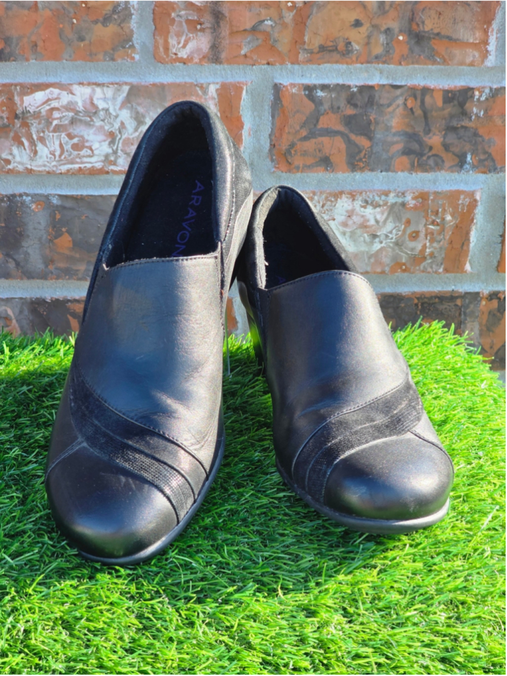 Aravon Black Leather Flats & Loafers Women’s Size 9.5